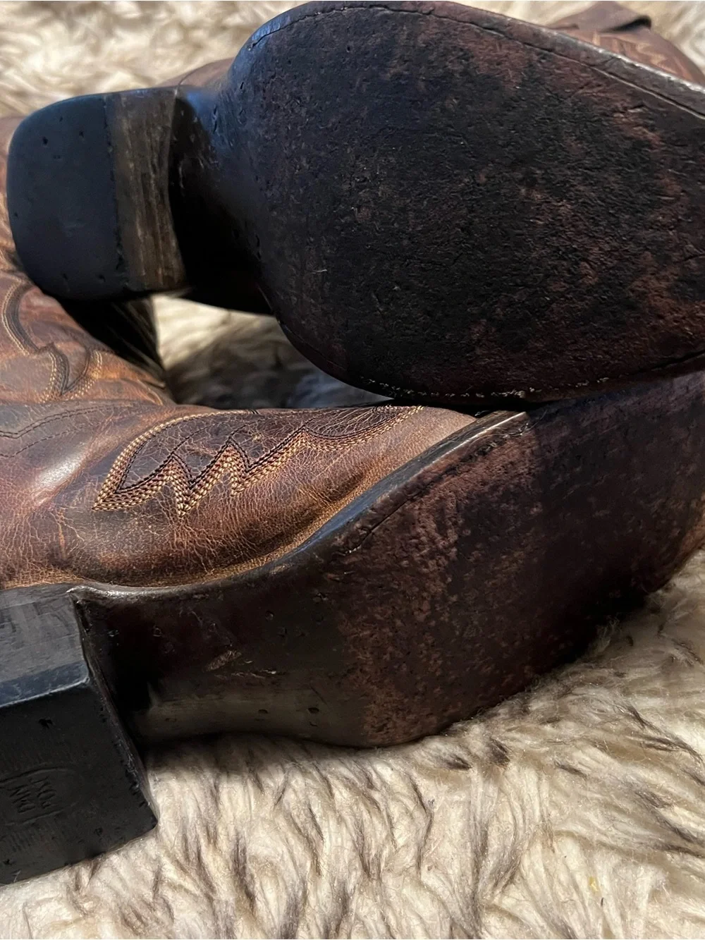 Dan Post Brown Distressed Leather Western Boots with Embroidered Detail Sz 9 D
